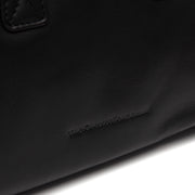 
Authentic 100% Full-Grain Leather Grain Texture & Heavy-Duty Seam Stitching Detail